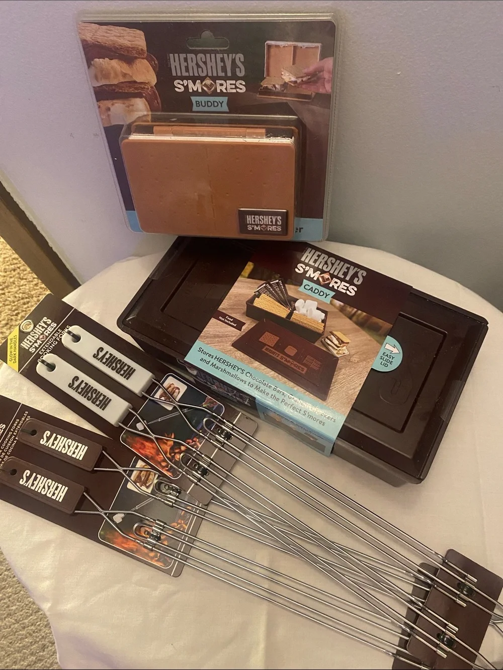 Hershey's S'mores Caddy Set in Brown